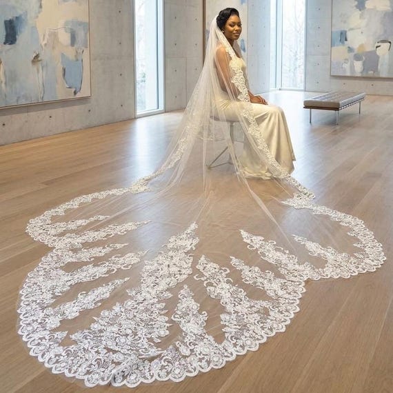 Scalloped Lace Veil, Two Tiers Veil Lace Edge, Scallops Vintage
