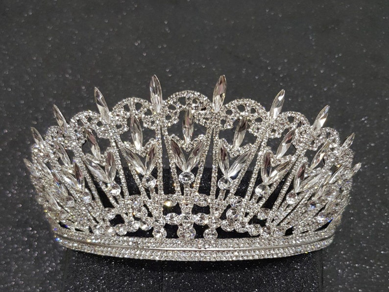 Bridal crowns, Wedding Crowns, Hair Accessories for bride, Luxury Silver Rhinestone tiaras, Birthday prom Crowns, wedding accessories - .br Bridal crowns, Wedding Crowns, Hair Accessories for bride, Luxury Silver Rhinestone tiaras, Birthday prom Crowns, wedding accessories - .br