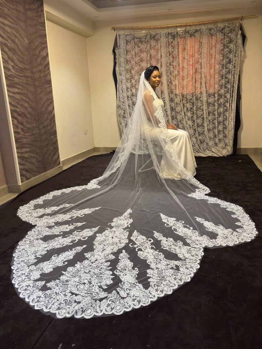 Scalloped Lace Veil, Two Tiers Veil Lace Edge, Scallops Vintage