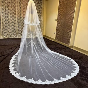 bridal veil 2 Layers lace, Bridal Lace edge Veil, 2 Tiers Bridal lace Veil, blusher Lace trim Veil, church veil for bride
