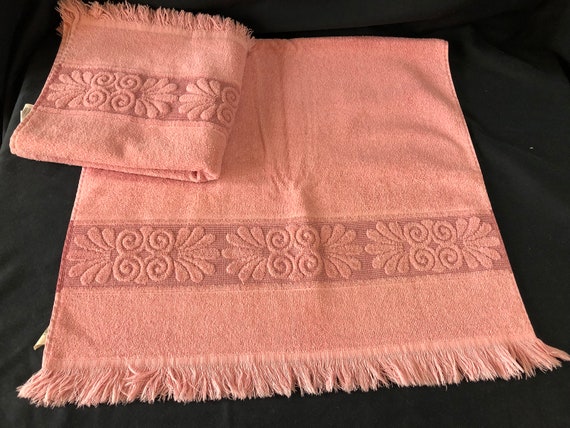 peach bath towels