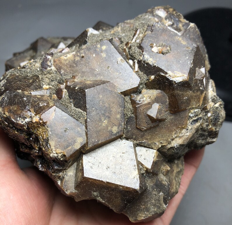 1880g New Find Raw Natural Rare Garnet Crystal Specimens Y157 - Etsy