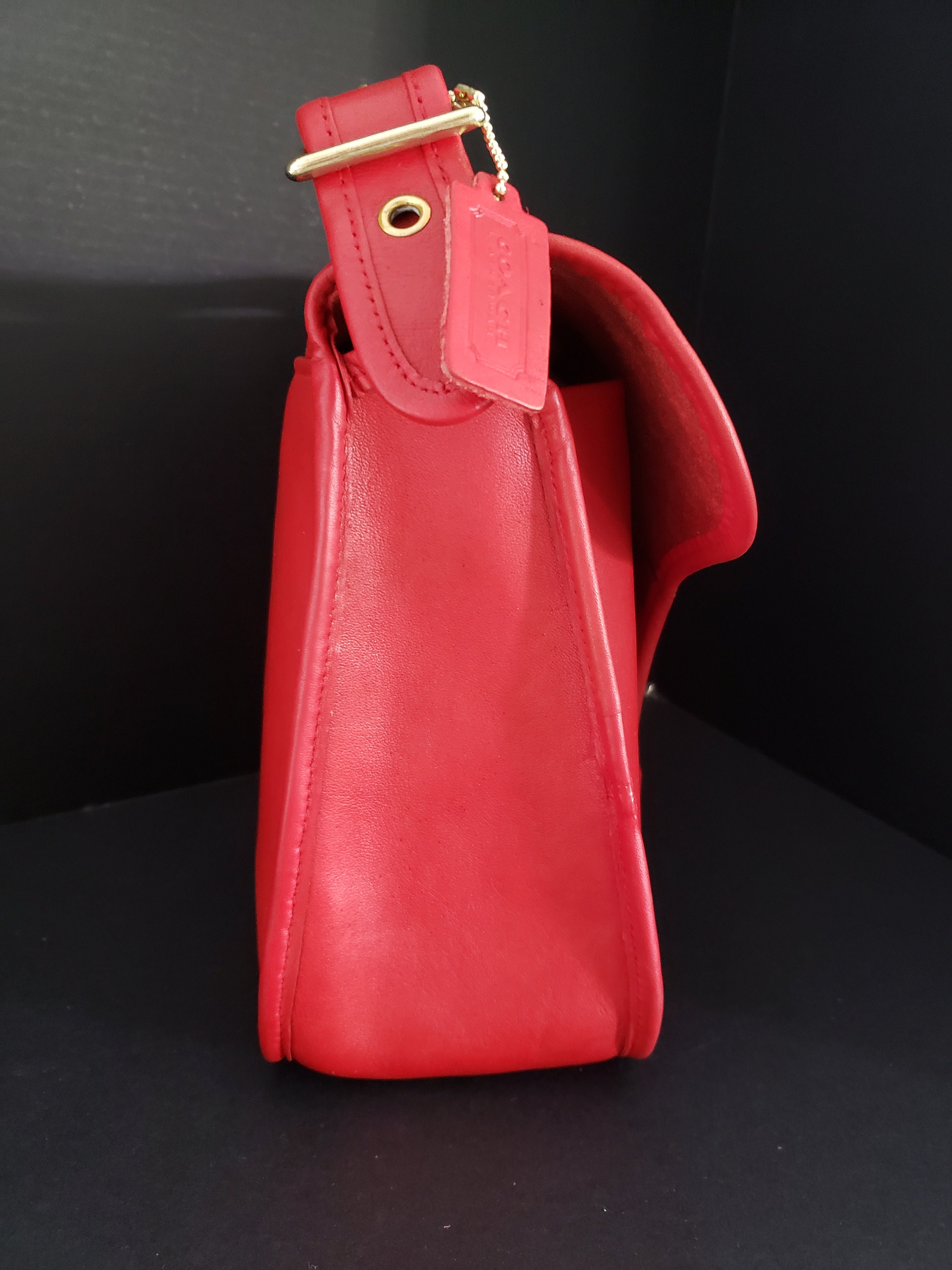 NYC: Vintage Coach COURIER Bag - Satchel in RED Style #8920