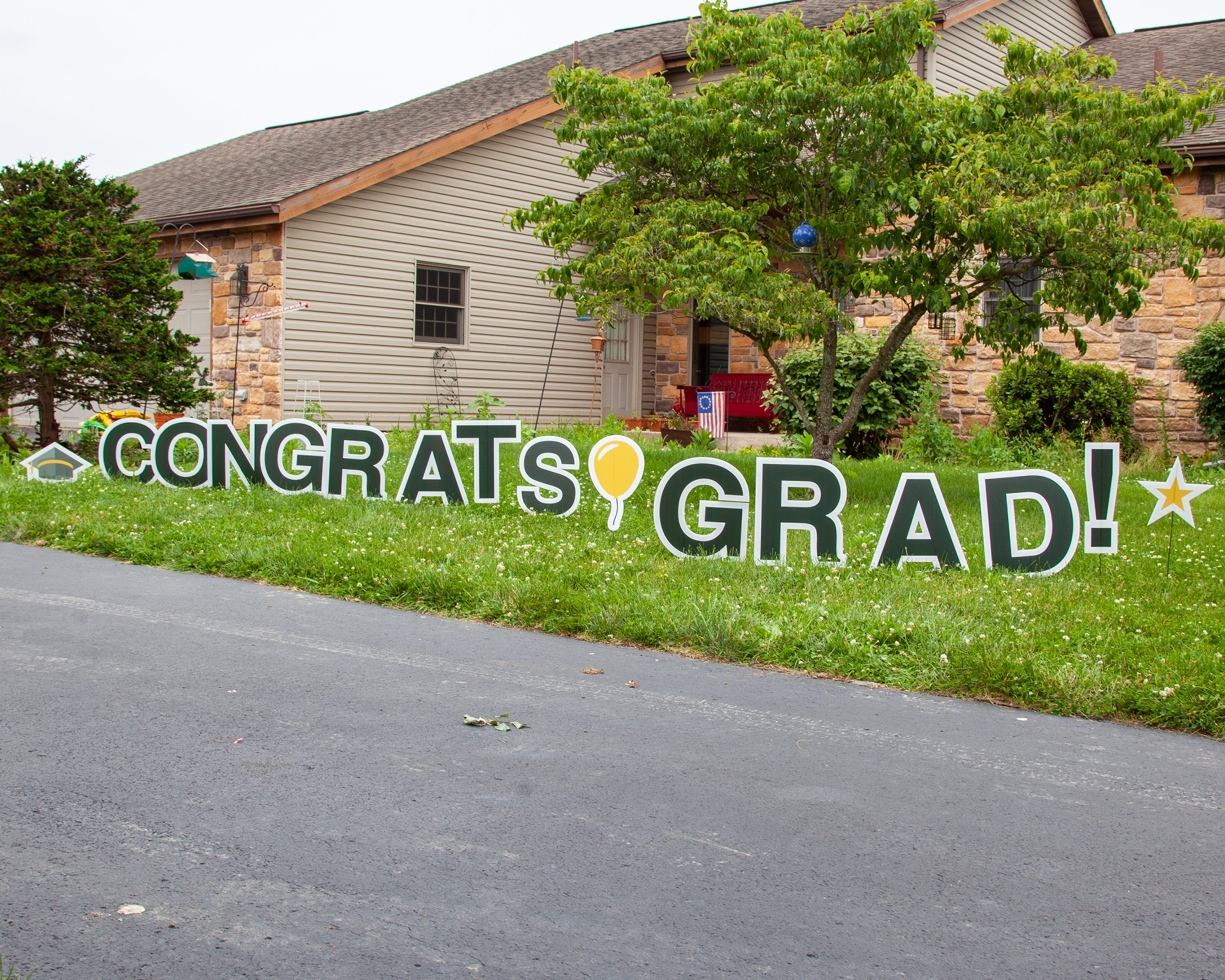 Congrats Grad Yard Sign: 18in Outdoor Graduation Decoration - Etsy