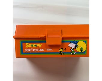 Zebco Snoopy Catch 'Em Box 1958 Vintage Children's Fishing Tackle Box Plastic