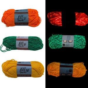 Collezione autunnale di filati Glow in the Dark / Una matassa da 55 m / Filato Glow in the Dark per l'uncinetto / Filato Glow in the Dark per lavorare a maglia