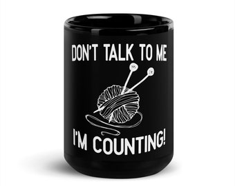 Taza de tejer, taza negra brillante