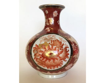 Qianlong Macau Vase: Hand-Painted Red Iron & Gold Porcelain Qing Dynasty Antique Signed 19th Collectible