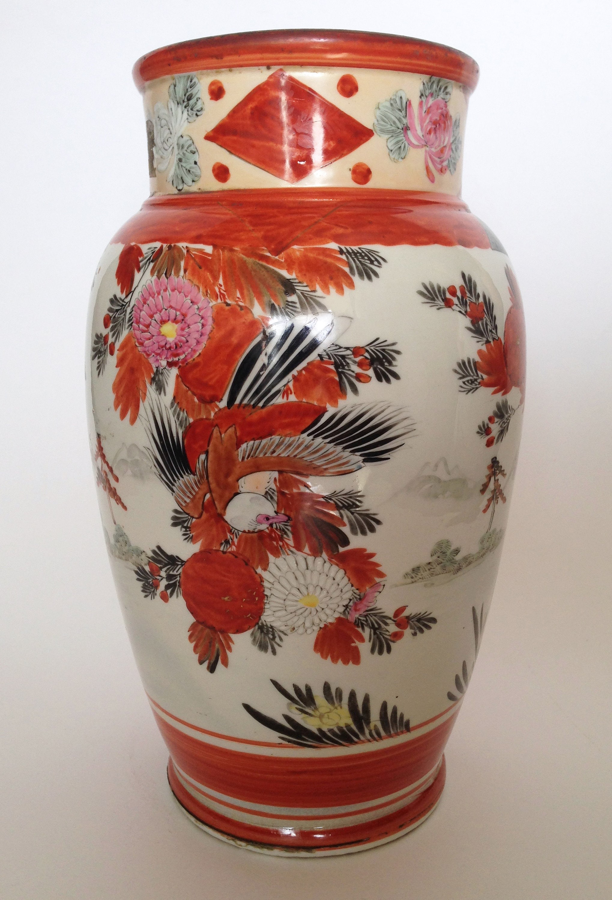アンティーク九谷焼花瓶：明治時代 日本製磁器 赤絵鳥花文 1868年頃