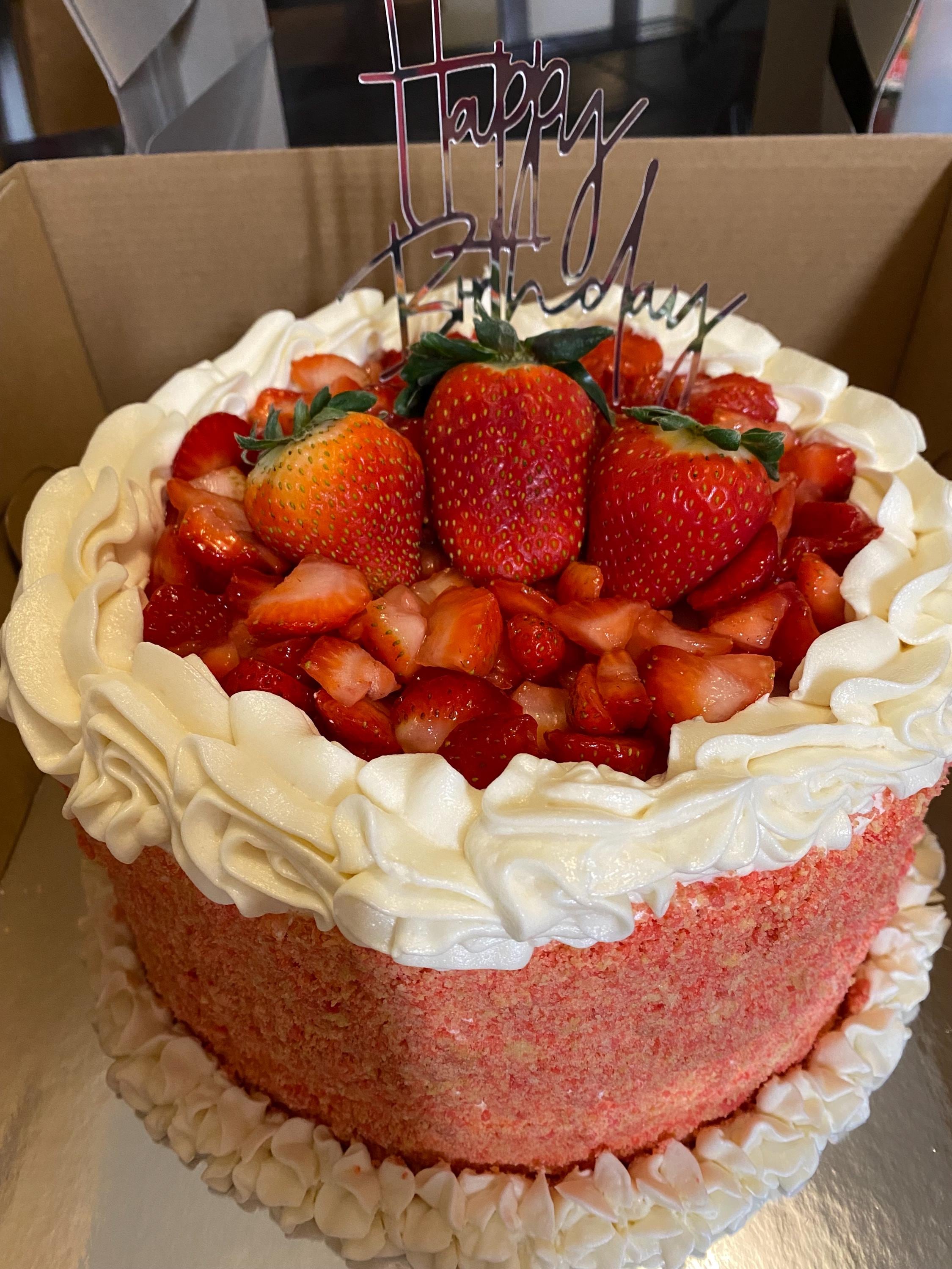 1426 - Strawberry Cassata – DessertWerks