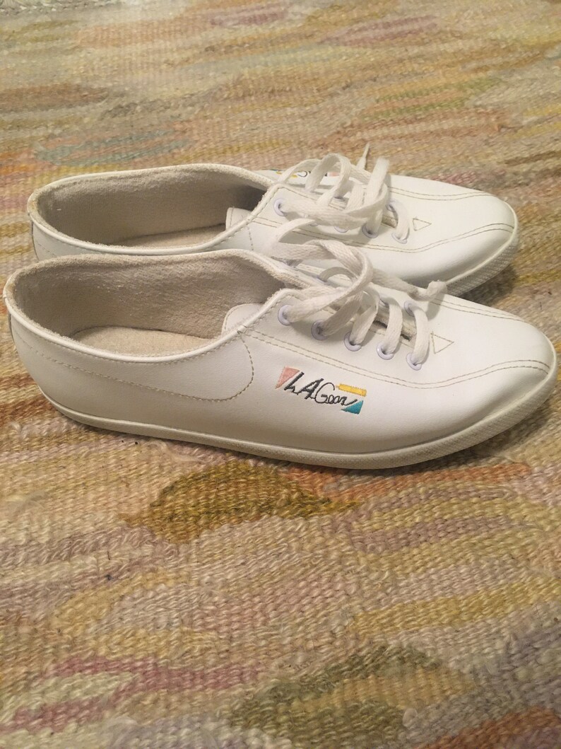 where to buy la gear shoes