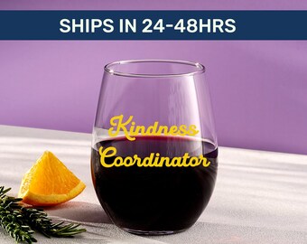 Personalize Wine glasses, Custom Wine glass, Wine glasses with names, Custom Wine glasses, Bachelorette Wine Glasses, Wine Glass Gift