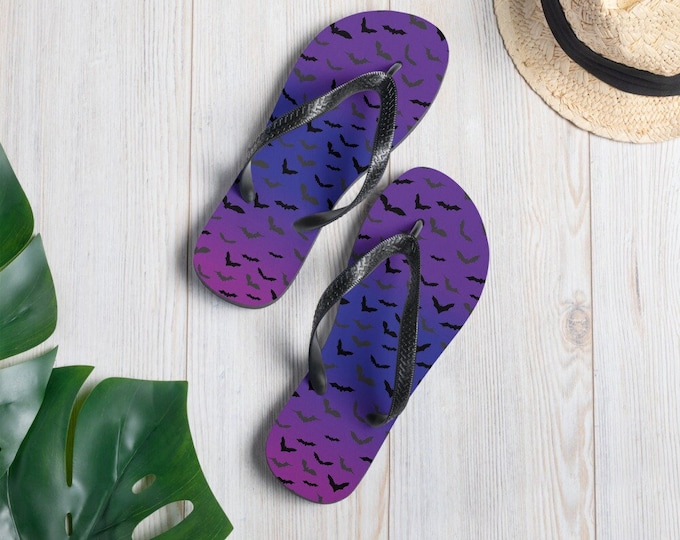 Halloween FLIP FLOPS BAT Print Flip-Flops Purple & Black Thong Sandals Footwear for Men or Women Unisex Clothing Shoes Slide on Flip Flops