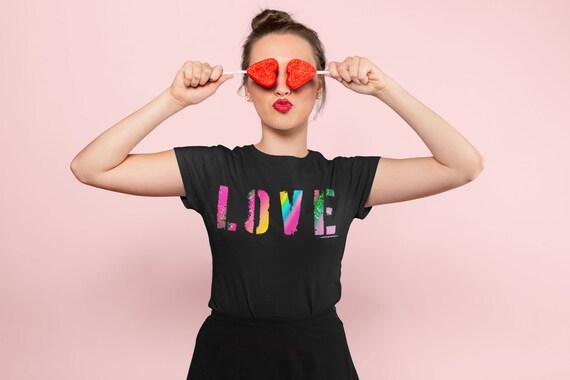 LOVE Statement T-Shirt - Bella Canvas Slim Fit