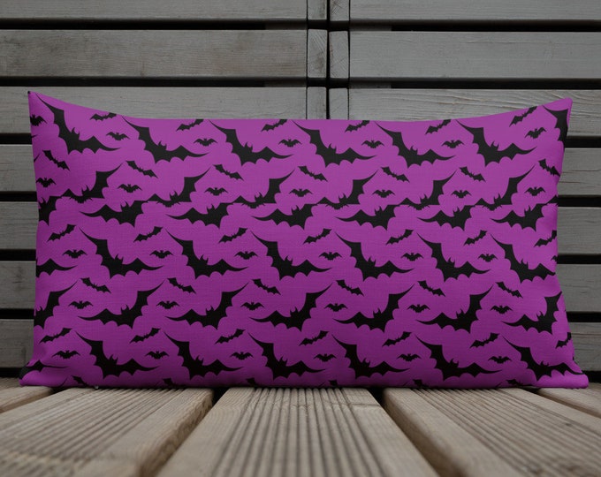 HALLOWEEN PILLOW BAT Print Decorative Throw Pillow Home Decor Halloween Decorations Premium Pillow Couch Pillow Square Pillow Halloween Gift