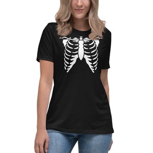 Women&#39;s Skeleton Rib Cage T-Shirt - Halloween Costume Tee