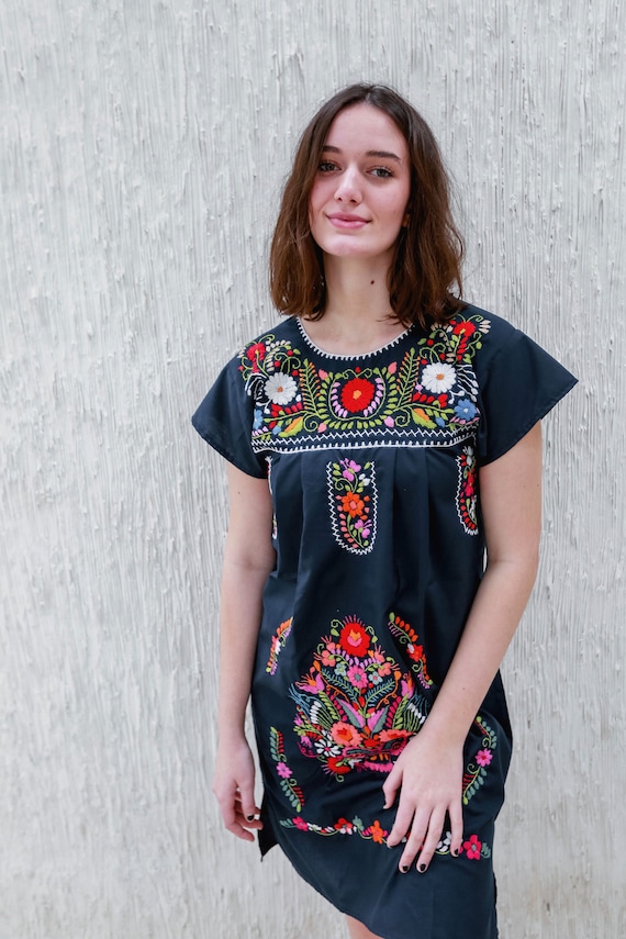 Etsy mexican embroidered dress hot sale