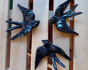 Conjunto de 3 andorinhas de cerâmica preta, Feito à mão, Cerâmica portuguesa, Cerâmica, Tapeçaria, Decoração de parede
