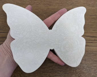 Jumbo Etched Blank Butterfly Stone for Painting Outdoor Summer Activity Outlined Design Handmade Garden Stone Butterfly Decor