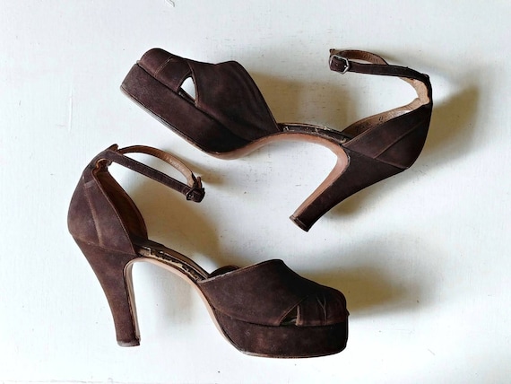 1940s Chocolate Brown Suede Peeptoe Platforms