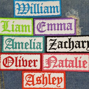 Parche de nombre personalizado bordado con plancha - Letras de estilo gótico inglés antiguo - Parche de nombre para planchar - Parche de nombre de uniforme
