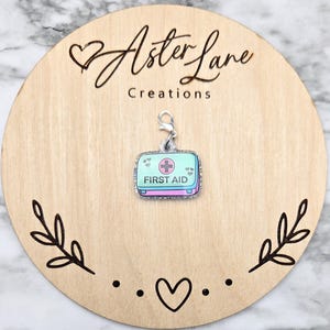 Badge Reel Charm, Cute Charm, Nurse Charm, Glitter Charm, Badge Charm, Clip On Charm, Badge Charm, First Aid Charm, Medical Bag Charm