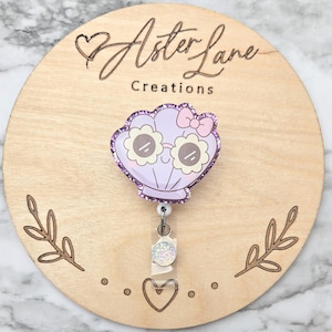 Clam Badge Reel, Glitter Badge Reel, Cute Badge Reel, Seashell Badge Reel, Medical Badge Reel, Acrylic Badge Reel, Beach Badge Reel