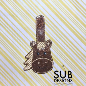 Horse face snap tab in the hoop embroidery design round head horn vinyl embroider felt feltie head mane saddle cowboy cowgirl barnyard farm
