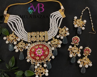 Kundan large choker necklace and earrings with maang tika / Free Shipping in US