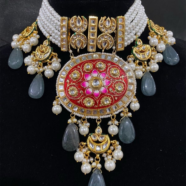 Kundan large choker necklace and earrings with maang tika / Free Shipping in US