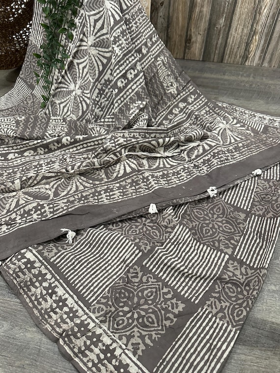 Pure Cotton Taupe Hand Printed Saree / Bagru Print /Free Shipping In US