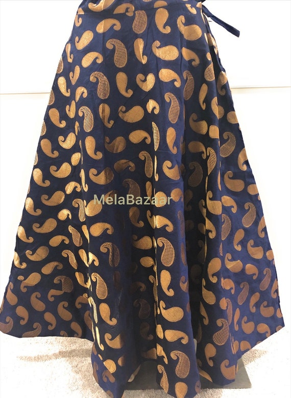 fits upto waist 38 inches//Free Shipping Brocade lehenga skirt with Bandhani Dupatta//One Size