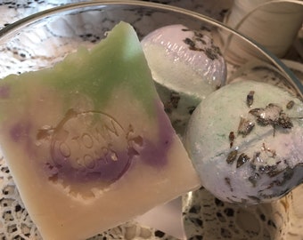 Lavender Gift Set: Soap and Bath Bombs, natural lavender moisturizing products; handmade by O Town Soaps in Ogden Utah.