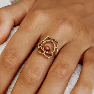 Sakralchakra Chakra Anillo oro I Mondstein Boho I Edelsteinring I Geschenk Frau I Tribe Festival Schmuck I Messingring I Gemstone.Journey