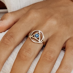 Stirnchakra Drittes Auge Chakra Anillo oro I Mondstein Boho I Edelsteinring I Geschenk Frau I Tribal Schmuck I Messingring I Gemstone.Journey