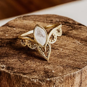 Freya Mondstein Boho Ring I Edelsteinring I Geschenk Frau I Bohemian Edelsteine I Tribe Festival Schmuck I Messingring I Gemstone.Journey Bild 1