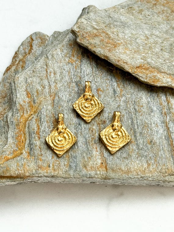 Messinganhänger Spirale, 13x17mm, gold Anhänger, Makramee, Schmuckzubehör, Makrameeschmuck, DIY, Schmuckanhänger, Messing
