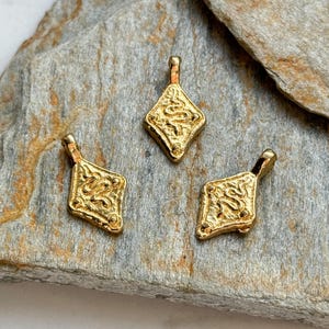 Messinganhänger Schlange, 12x22mm, gold Anhänger, Makramee, Schmuckzubehör, Makrameeschmuck, DIY, Schmuckanhänger, Messing