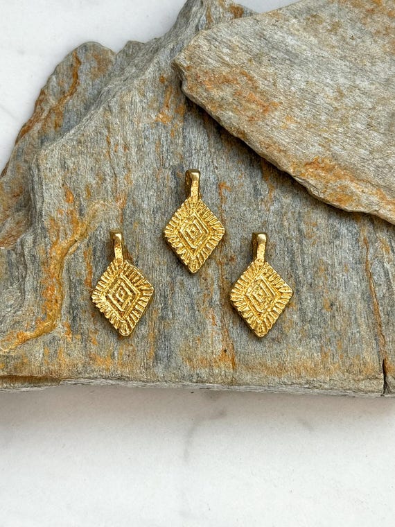 Messinganhänger Sonne, 12x20mm, gold Anhänger, Makramee, Schmuckzubehör, Makrameeschmuck, DIY, Schmuckanhänger, Messing