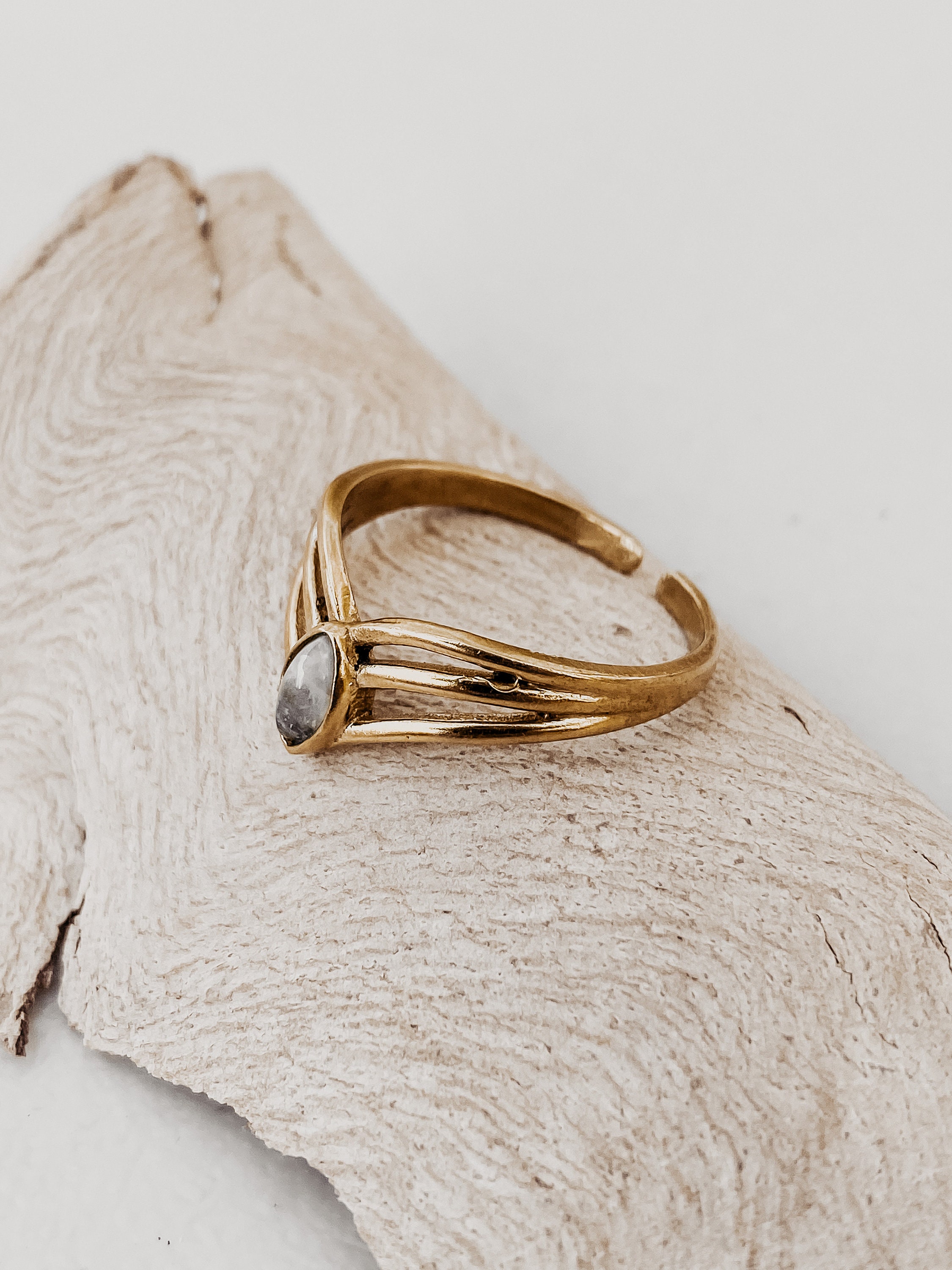 Zenith Ring Gold I Mondstein Boho I Edelsteinring I Geschenk Frau I ...