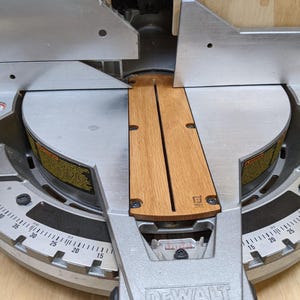 Sierra ingletadora DeWalt DW715 con inserto de holgura cero - De píxeles a prototipos - Carpintería DW703 DW704 DW705 DW706 DW716
