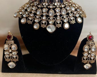 Antique big size stone beaded necklace set