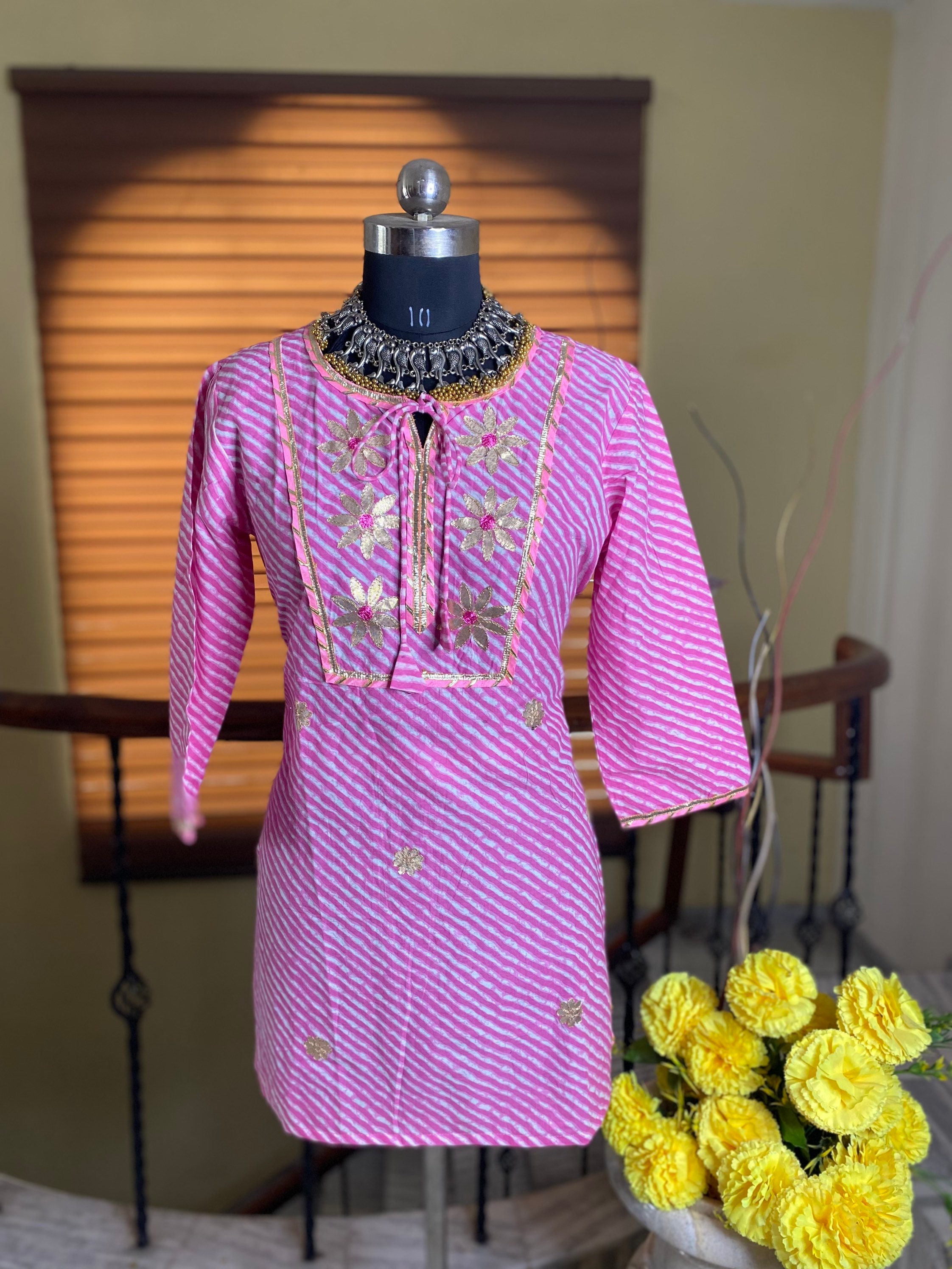 white christmas dresses Gauri Lehriya Printed V Neck Pink A Line Round suit set – Ombray main image 0