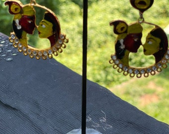Figure earrings/drop earrings/antique earrings