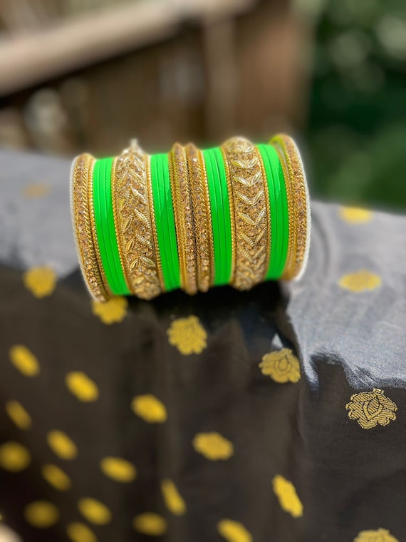 Green and golden best sale bangles
