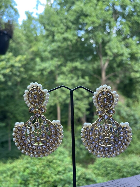 Emerald Kundan Oxidized Drop Earrings – SAAGAH