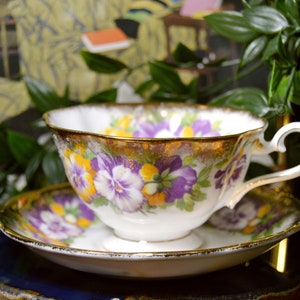 Royal Albert Wide Purple Pansies Teacup