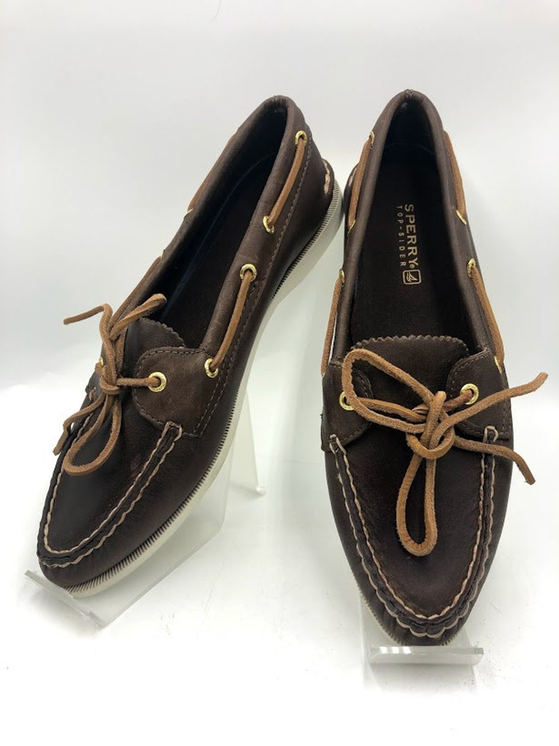 leather sperry