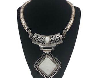 Vintage Mother of Pearl Look Chunky Women's Silver Tone Statement Necklace