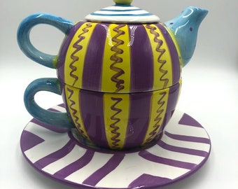 Vintage 1997 CBK Ltd. LLC 4 Piece Ceramic Teapot Cup and Saucer Plate Set With Lid
